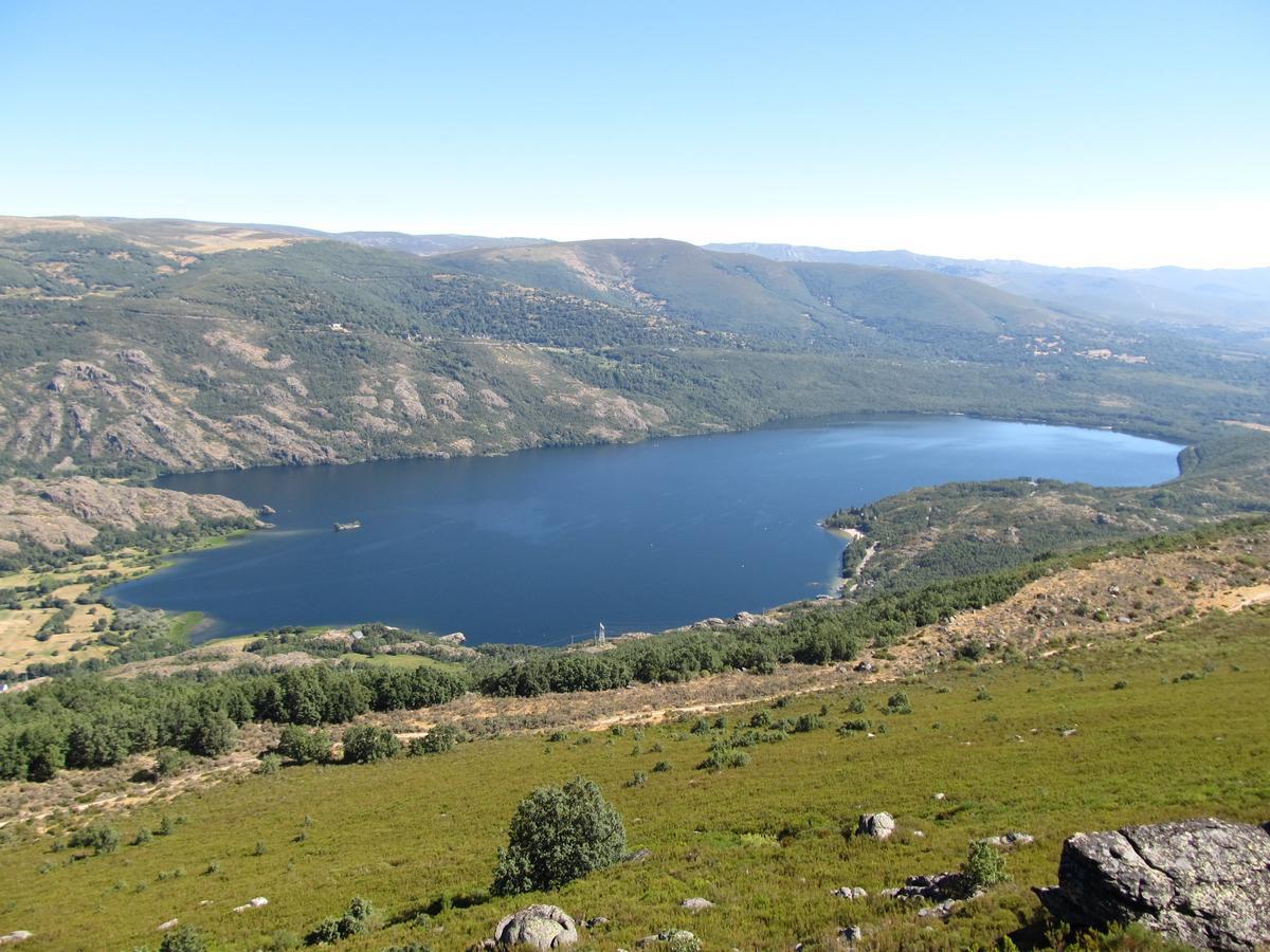 Cabañas Madarsu Vigo de Sanabria Exterior foto